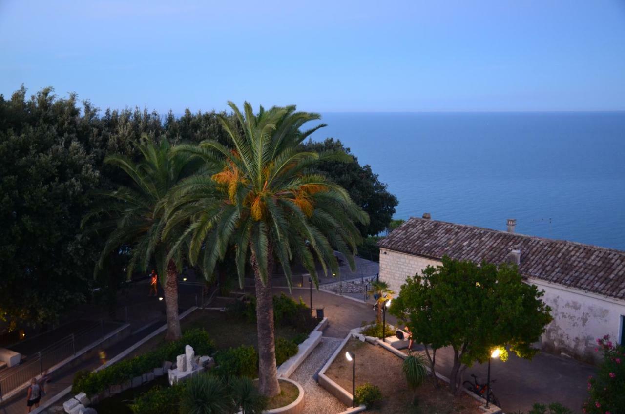 L'Orizzonte Relais Sirolo Hotel Bagian luar foto
